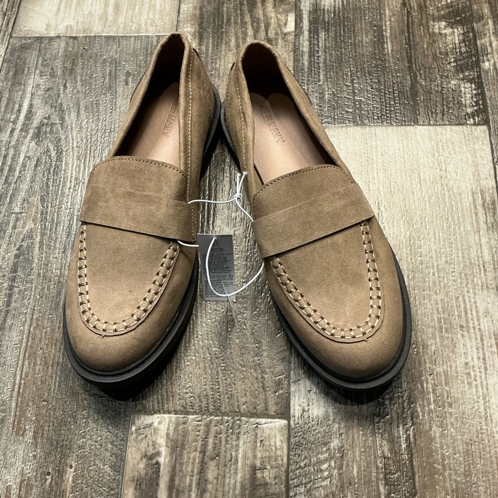 Old Navy Women’s Beige Faux Suede Penny Loafers for Women Size 8.5 - Picture 2 of 12